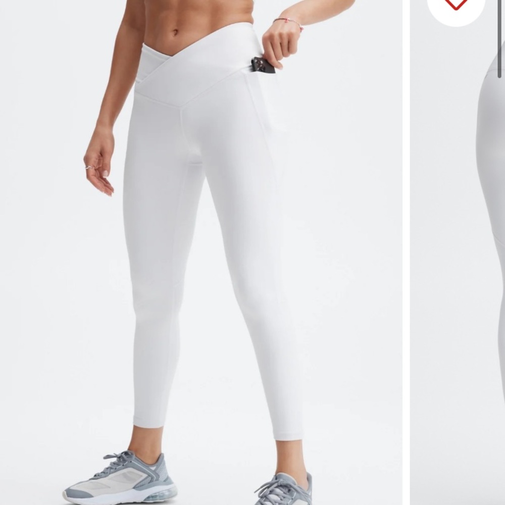 Fabletics High-Waisted Oasis Crossover 7/8 Legging, size XS